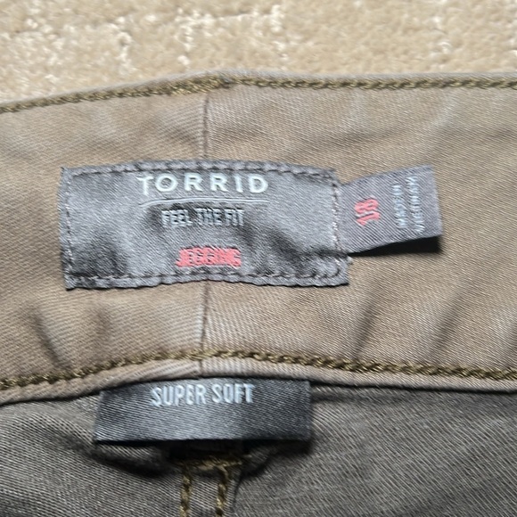 Torrid feel the fit jegging olive green size 18 - Picture 5 of 8
